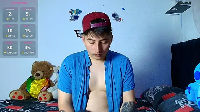 ethan  01 online show from December 2025 07:51:01 PM