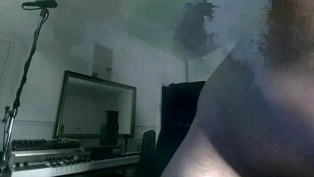 Snapshot of slavinicum chatting on May 2026 12:18:01 AM slavinicum online show from May 2026 12:18:01 AM