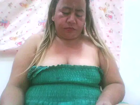 Snapshot of mature_l0ve chatting on January 2026 01:57:02 PM mature l0ve online show from January 2026 01:57:02 PM