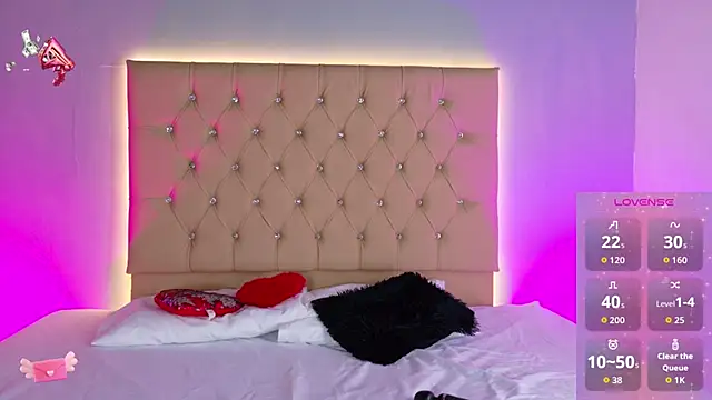 EmmaLawrence  online show from March 2026 09:02:01 AM