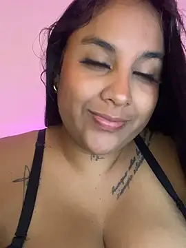 Snapshot of YenthCorona chatting on February 2026 02:30:01 AM YenthCorona online show from February 2026 02:30:01 AM