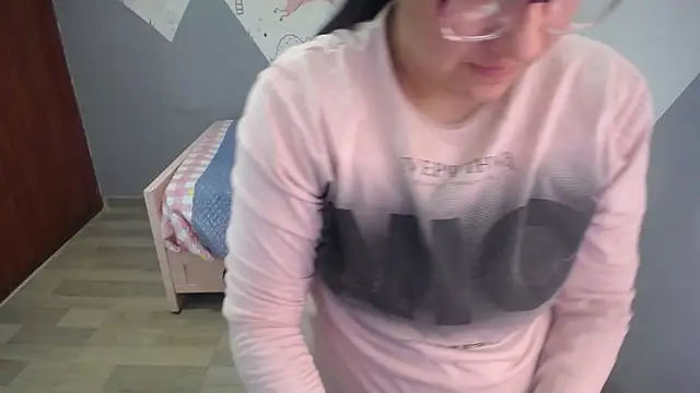 Snapshot of eva_smit_t chatting on January 2026 02:36:01 AM eva smit t online show from January 2026 02:36:01 AM