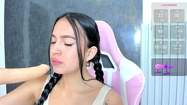 antonella guzman  online show from December 2025 12:11:02 PM