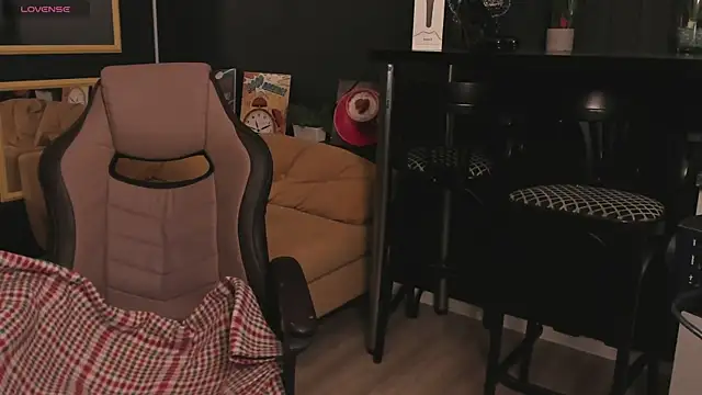 Tina Tayllor  online show from January 2026 02:21:02 PM