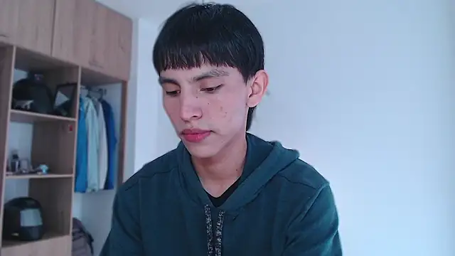 andrew courtzz online show from February 2026 07:54:02 PM