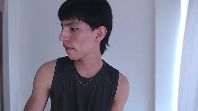 andrew courtzz online show from February 2026 06:17:02 PM