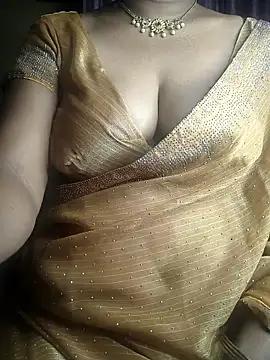 Snapshot of Preeti345 chatting on April 2026 06:27:01 AM Preeti345 online show from April 2026 06:27:01 AM