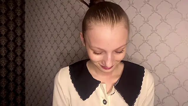 Cleonoth2o online show from March 2026 06:02:01 PM