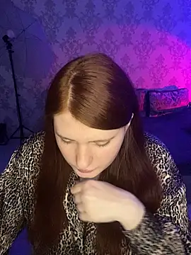 Snapshot of NicollVeys chatting on December 2025 12:08:01 AM NicollVeys online show from December 2025 12:08:01 AM