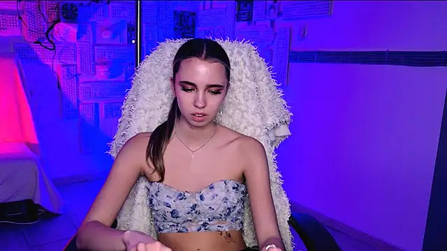 KimPorins online show from February 2026 03:48:02 PM