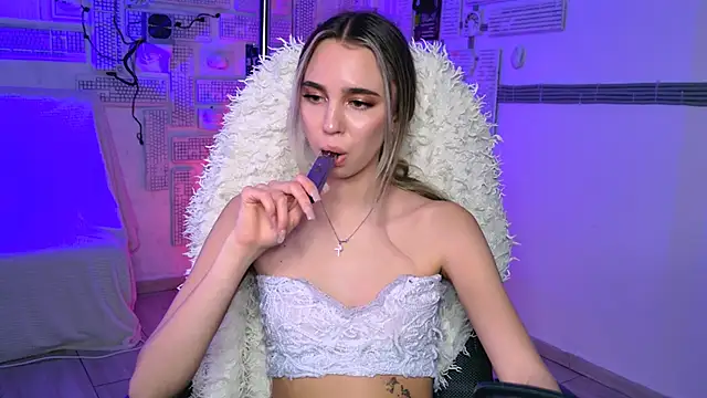 KimPorins online show from March 2026 04:54:01 PM