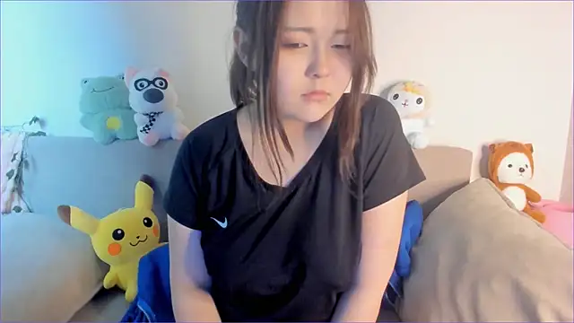 Snapshot of minji_snow chatting on February 2026 01:06:02 PM minji snow online show from February 2026 01:06:02 PM