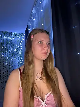 nelli lux  online show from January 2026 12:03:02 AM