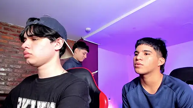 HotThreesoome online show from March 2026 12:22:02 PM