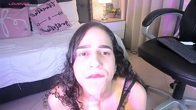 Snapshot of ariana__rosse chatting on May 2026 03:24:01 AM ariana rosse online show from May 2026 03:24:01 AM