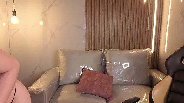 Sara valderrama  online show from January 2026 12:30:01 PM