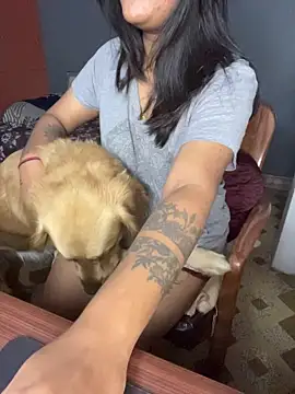 Snapshot of Brown_Beautyz chatting on January 2026 05:02:02 AM Brown Beautyz online show from January 2026 05:02:02 AM