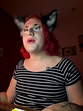 alien ate red online show from December 2025 08:58:01 PM