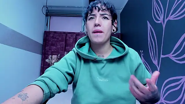 Kiara Fox   online show from March 2026 10:43:02 AM