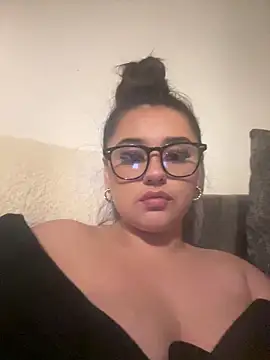 Snapshot of Wild_Busty_Niyah_XX chatting on December 2025 10:27:01 PM Wild Busty Niyah XX online show from December 2025 10:27:01 PM