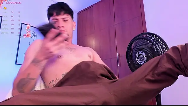 vaalentiino online show from February 2026 06:26:01 AM