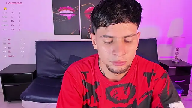 vaalentiino online show from March 2026 02:01:01 PM