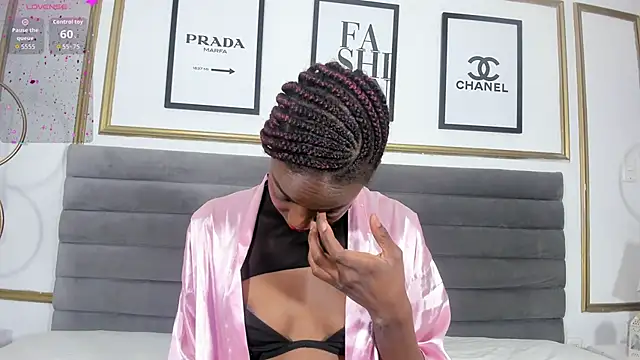 Snapshot of Ririblonde1 chatting on December 2025 12:34:02 PM Ririblonde1 online show from December 2025 12:34:02 PM