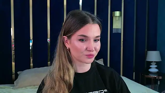 Lina Sinerz online show from April 2026 08:50:01 PM