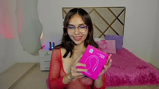 Snapshot of litle_slut chatting on January 2026 04:29:01 AM litle slut online show from January 2026 04:29:01 AM