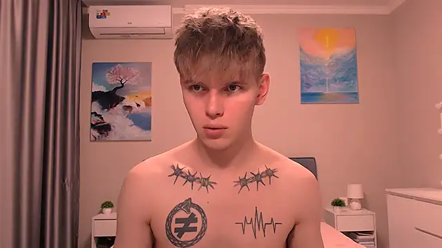 Fredd Xanders online show from December 2025 06:56:01 PM