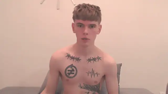 Fredd Xanders online show from April 2026 07:58:01 PM