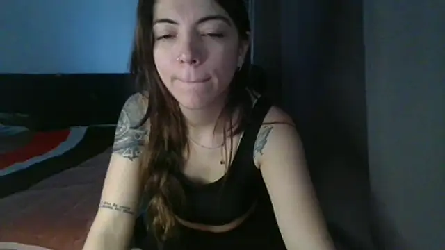 Ceciihot online show from April 2026 05:40:02 PM