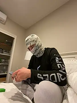 phantom898983 online show from April 2026 07:38:02 AM