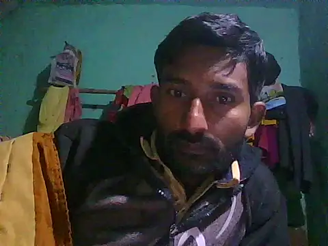 darkboy00011 online show from December 2025 05:51:02 PM