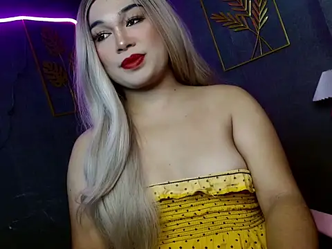 Snapshot of shadow-goddess chatting on December 2025 04:08:01 AM shadow-goddess online show from December 2025 04:08:01 AM