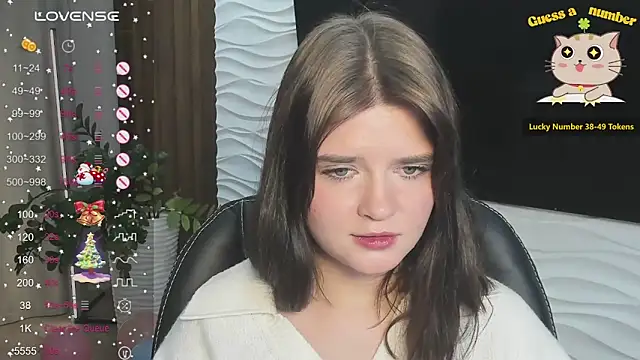 LanaTreades online show from December 2025 07:53:02 PM