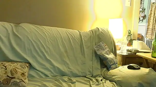 Snapshot of blondebombshell4343 chatting on December 2025 11:11:02 PM blondebombshell4343 online show from December 2025 11:11:02 PM