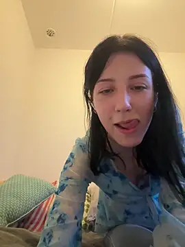 Nattasss online show from June 2026 07:14:02 PM