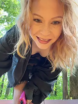 Snapshot of _Little_Ginger chatting on July 2026 04:03:01 AM Little Ginger online show from July 2026 04:03:01 AM