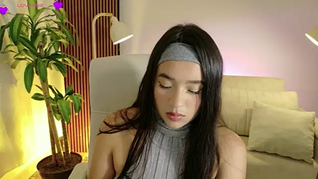 IAM  ZARA online show from April 2026 08:43:02 PM