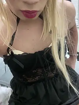 Snapshot of Hornystuff chatting on April 2026 01:52:02 AM Hornystuff online show from April 2026 01:52:02 AM