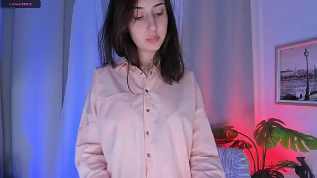 Snapshot of TariLechliter chatting on January 2026 12:10:01 PM TariLechliter online show from January 2026 12:10:01 PM