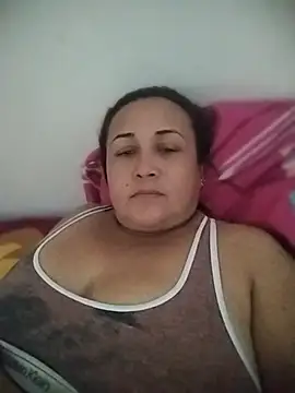 Snapshot of Nini_Love_ chatting on May 2026 04:35:02 PM Nini Love online show from May 2026 04:35:02 PM