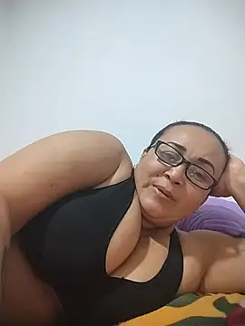 Snapshot of Nini_Love_ chatting on June 2026 03:39:01 AM Nini Love online show from June 2026 03:39:01 AM