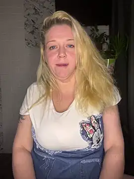 Snapshot of JenniferCarmen chatting on January 2026 09:46:01 PM JenniferCarmen online show from January 2026 09:46:01 PM