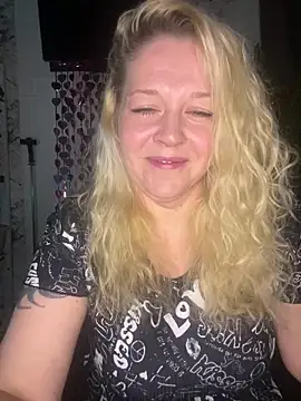 Snapshot of JenniferCarmen chatting on February 2026 06:26:01 PM JenniferCarmen online show from February 2026 06:26:01 PM