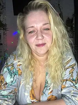 JenniferCarmen online show from March 2026 01:54:02 PM