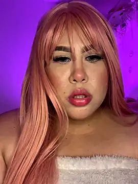 Mia Carters online show from December 2025 01:02:02 AM