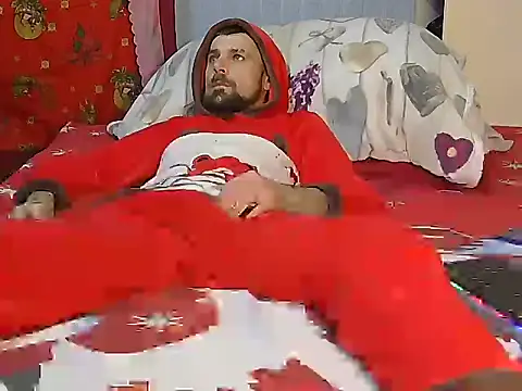 Snapshot of Pintiliescu chatting on December 2025 02:13:01 PM Pintiliescu online show from December 2025 02:13:01 PM