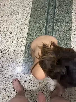 Snapshot of HunterPOV chatting on May 2026 01:24:01 AM HunterPOV online show from May 2026 01:24:01 AM